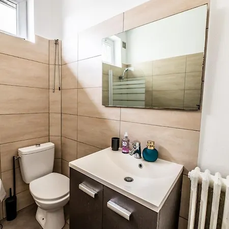 Marine Comfort T3 Cozy Center Wifi & Netflix Apartment *